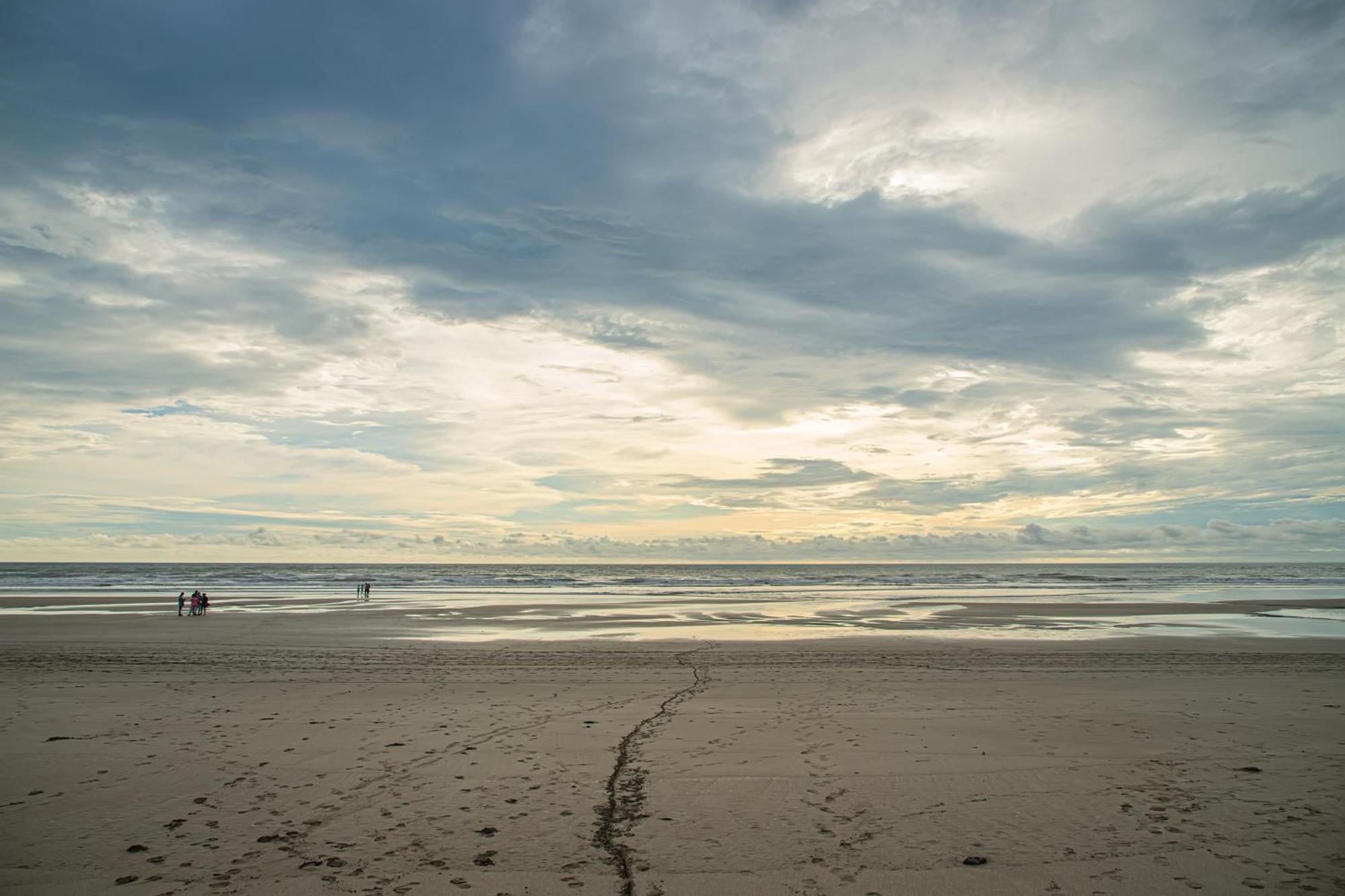 White Sand Beach Resort Kondivali Экстерьер фото